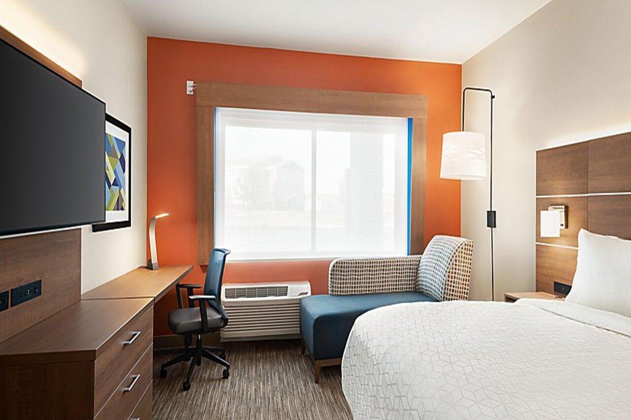 Holiday Inn Express & Suites - Beaver Dam By Ihg Exterior foto