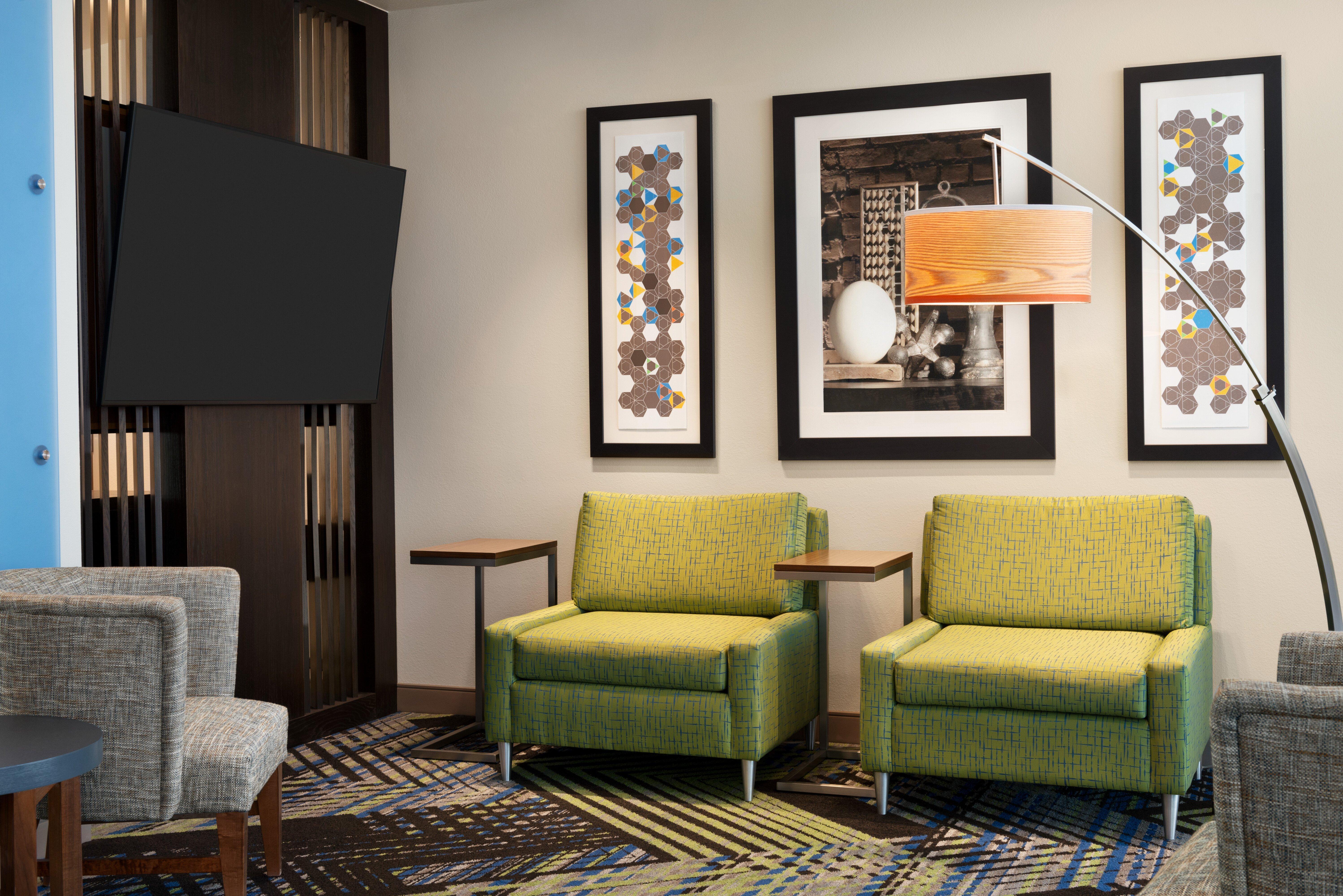 Holiday Inn Express & Suites - Beaver Dam By Ihg Exterior foto