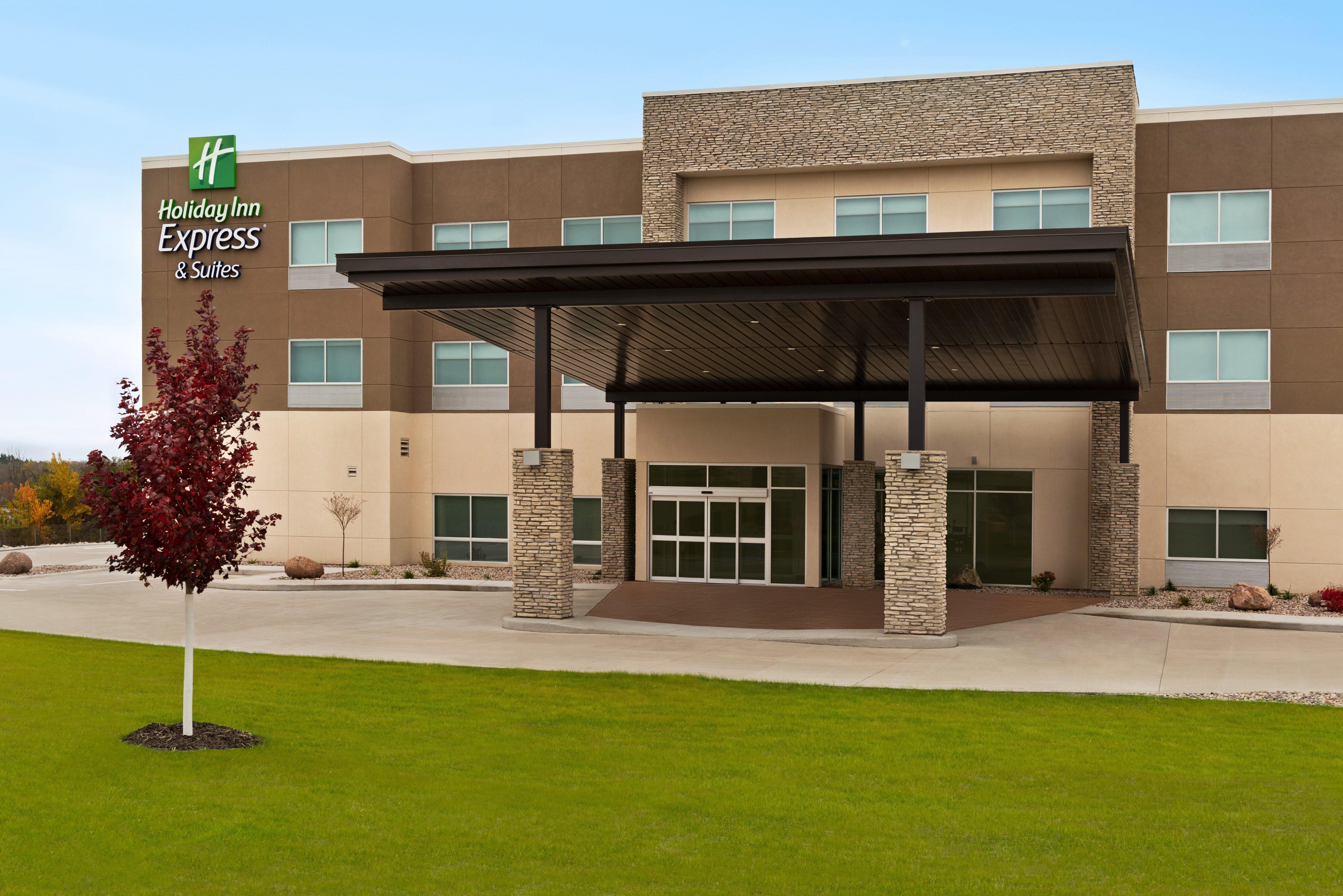 Holiday Inn Express & Suites - Beaver Dam By Ihg Exterior foto